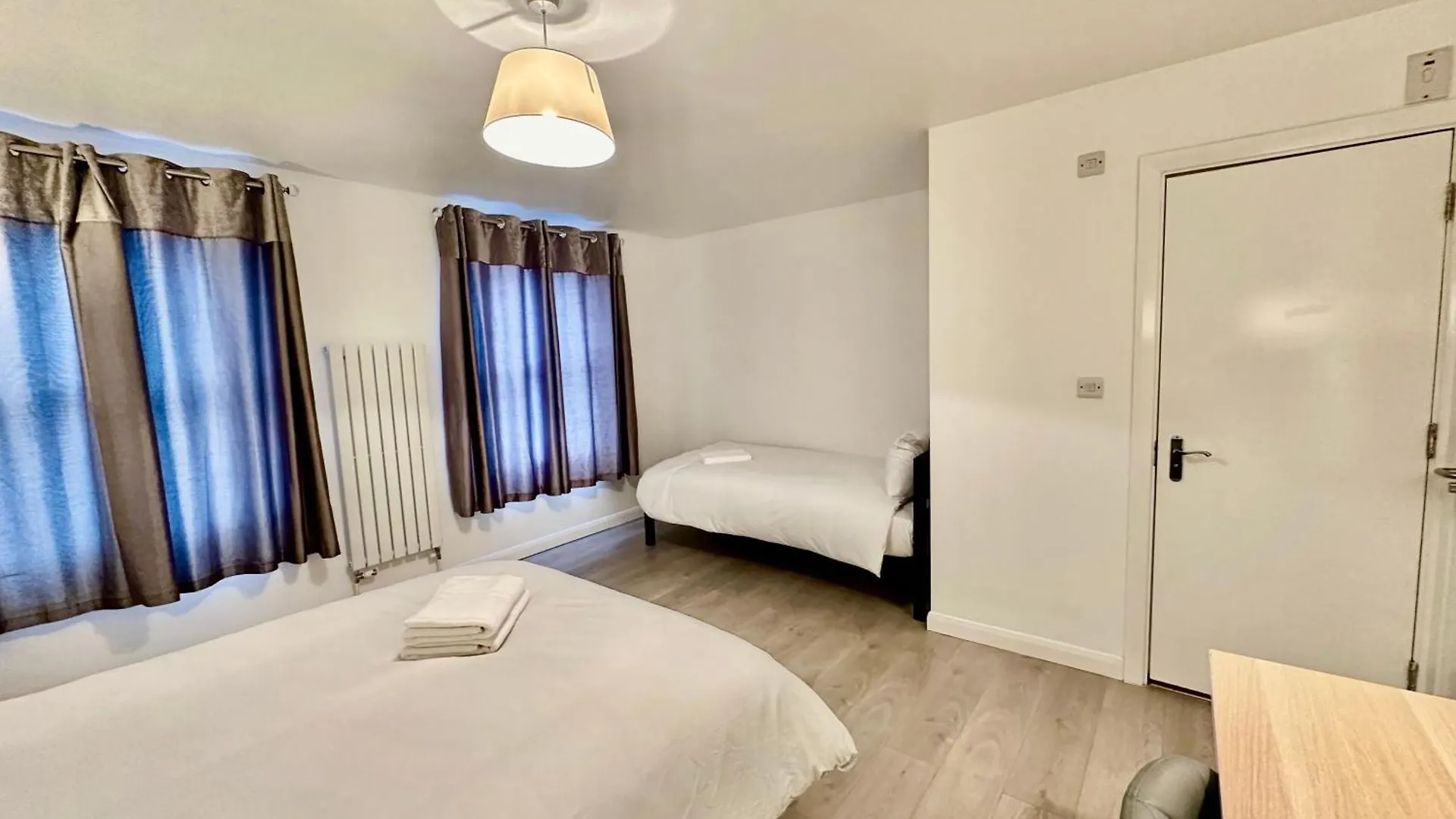 Vendégház Westferry Hotel London Egyesült Királyság