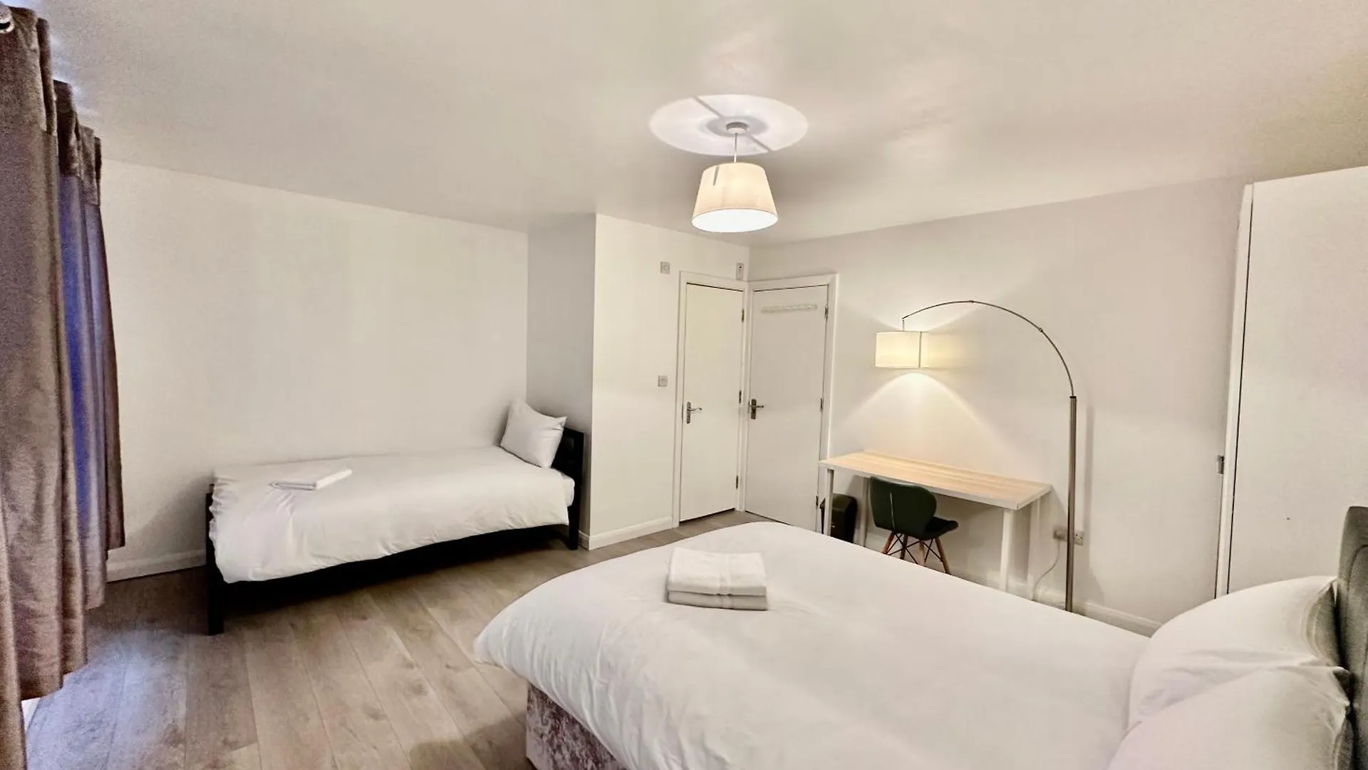 Vendégház Westferry Hotel London Egyesült Királyság